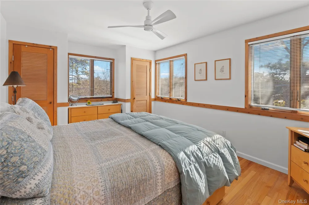 100 Clipper Roadway Corneille Estates, NY 11770
