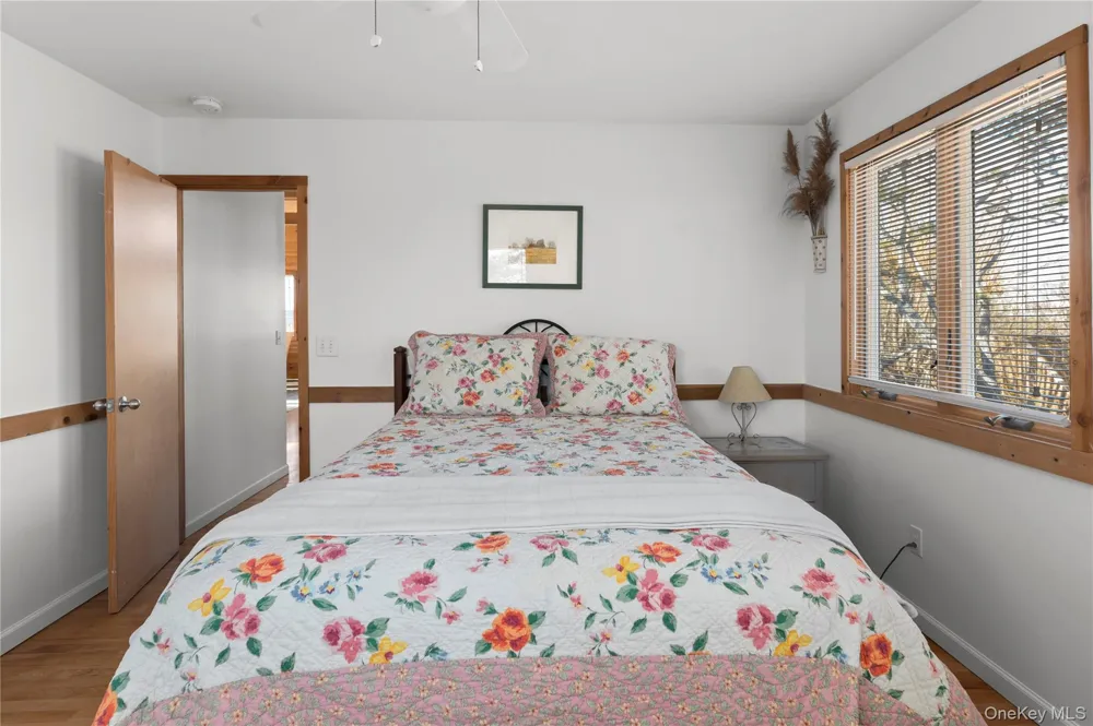 100 Clipper Roadway Corneille Estates, NY 11770