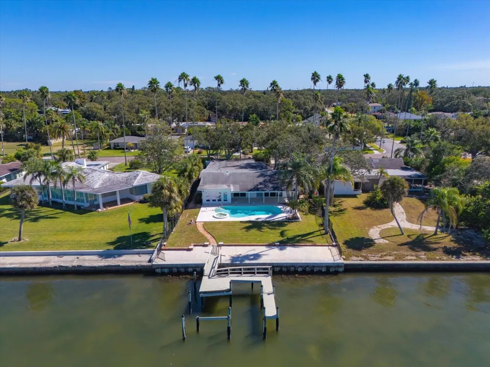 1614 SANTA BARBARA DRIVE Dunedin, FL 34698