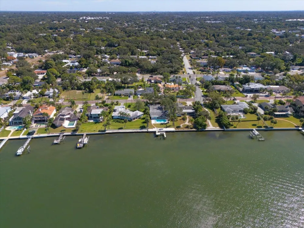 1614 SANTA BARBARA DRIVE Dunedin, FL 34698