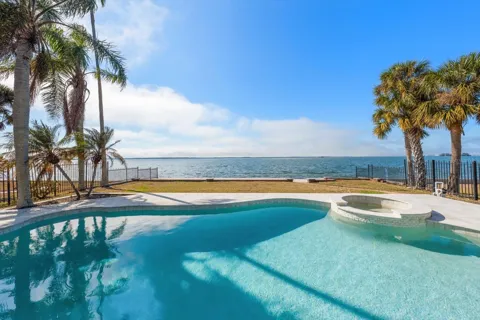 1614 SANTA BARBARA DRIVE