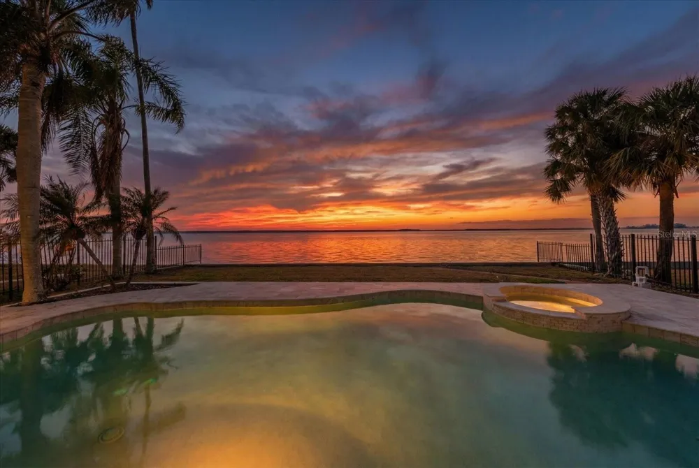 1614 SANTA BARBARA DRIVE Dunedin, FL 34698