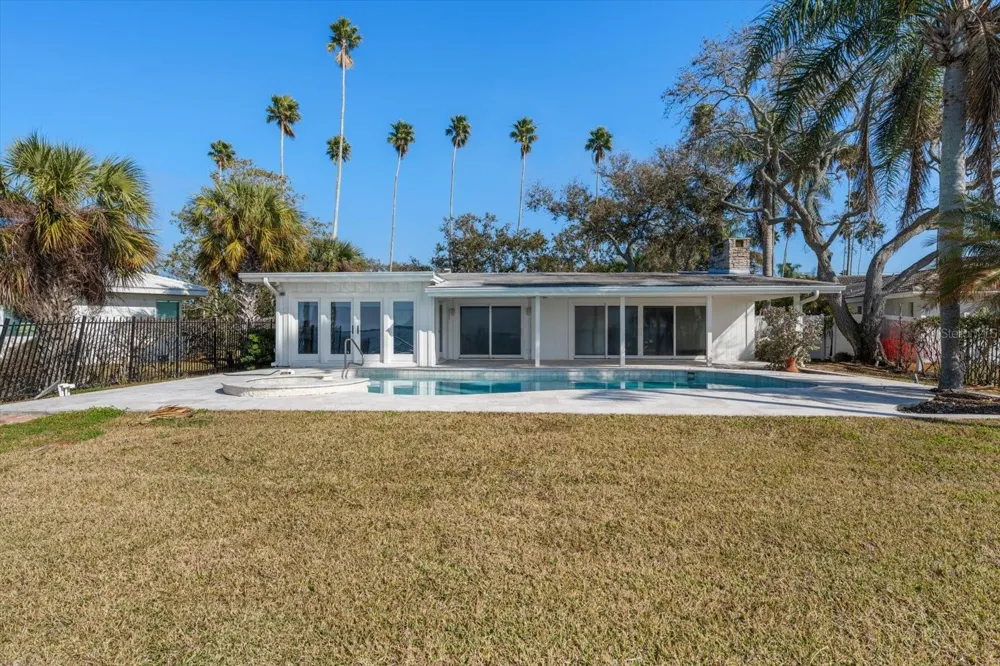 1614 SANTA BARBARA DRIVE Dunedin, FL 34698