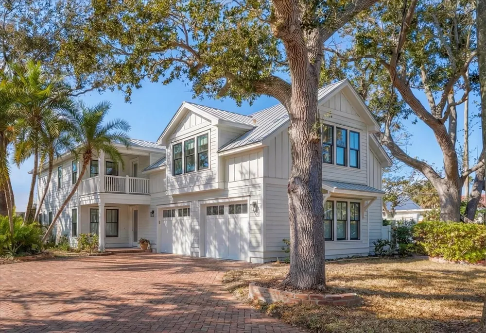 1614 SANTA BARBARA DRIVE Dunedin, FL 34698