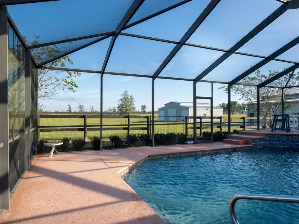 15921 NW HIGHWAY 464B Morriston, FL 32668