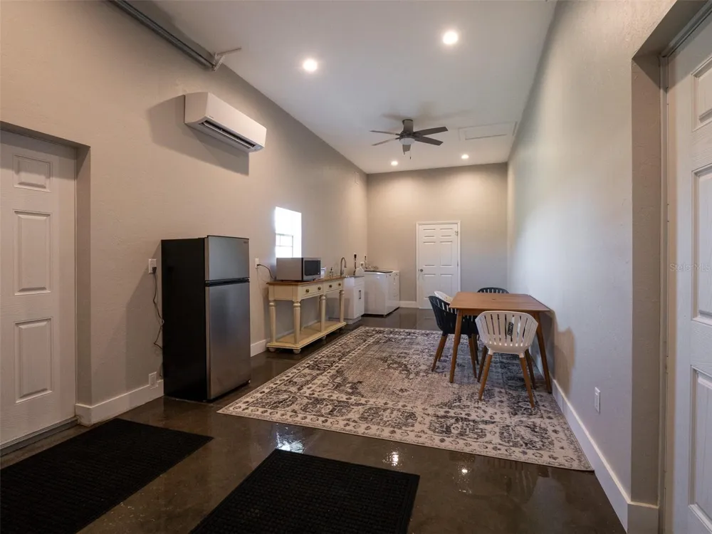 15921 NW HIGHWAY 464B Morriston, FL 32668