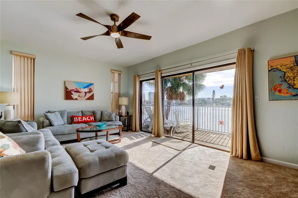 135 92ND AVENUE #5 Treasure Island, FL 33706
