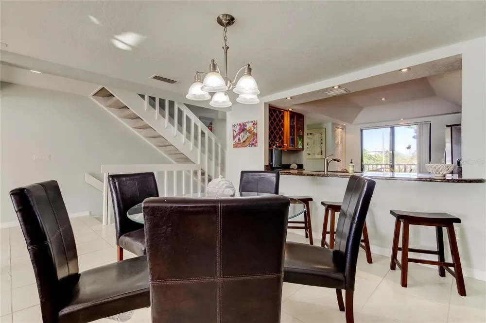 135 92ND AVENUE #5 Treasure Island, FL 33706