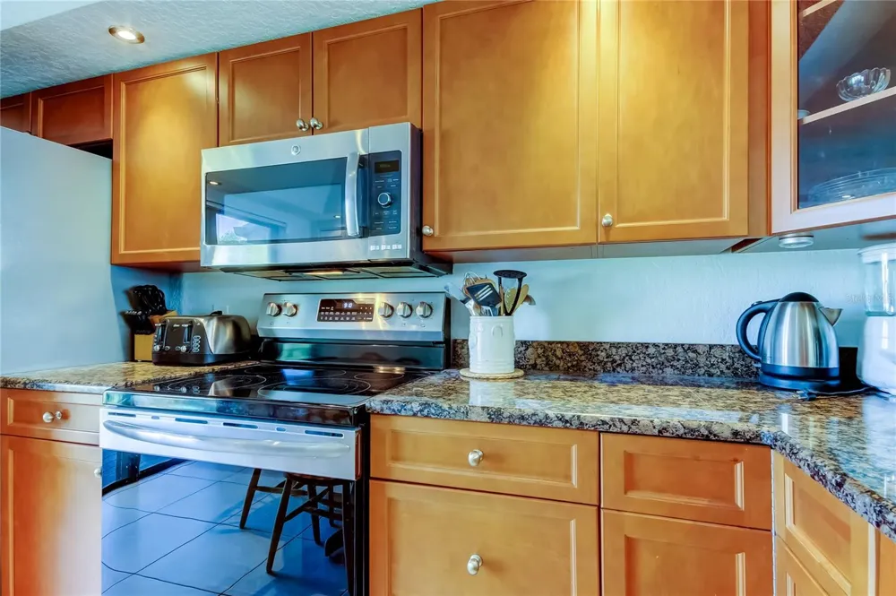 135 92ND AVENUE #5 Treasure Island, FL 33706