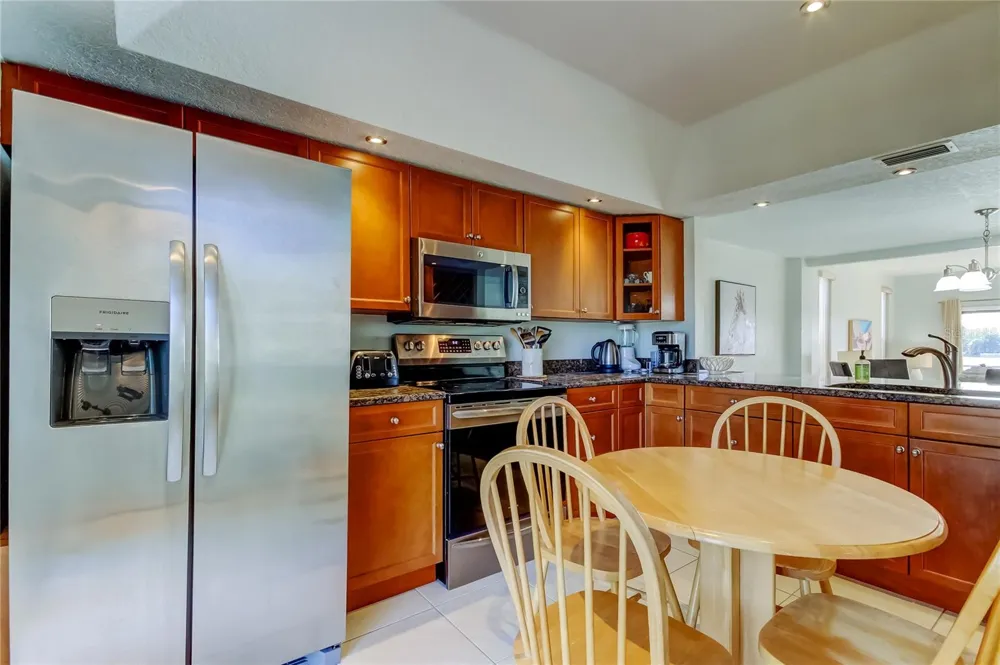 135 92ND AVENUE #5 Treasure Island, FL 33706