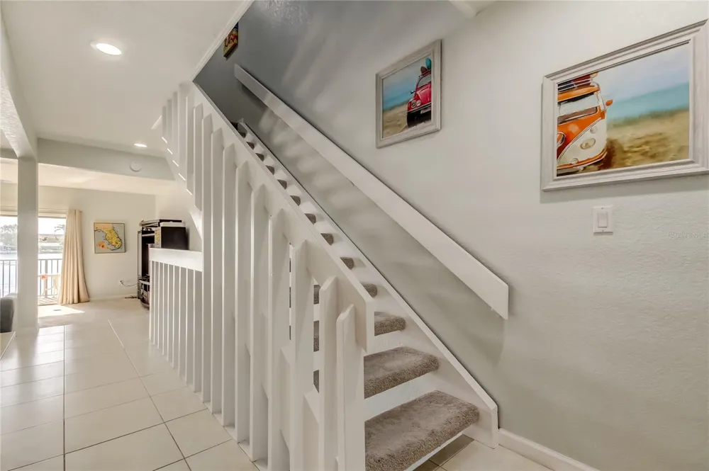 135 92ND AVENUE #5 Treasure Island, FL 33706