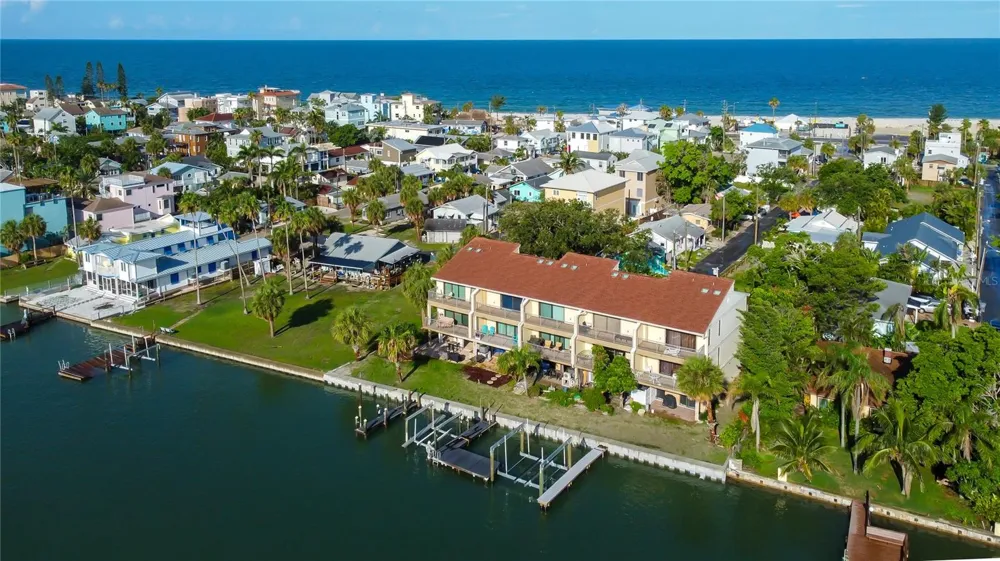 135 92ND AVENUE #5 Treasure Island, FL 33706