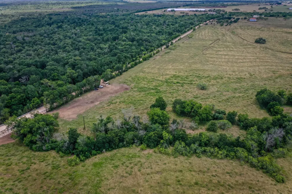 County Road 447 Waelder, TX 78959