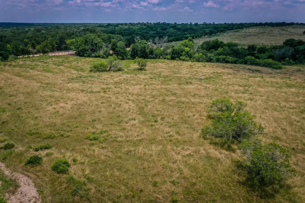 County Road 447 Waelder, TX 78959