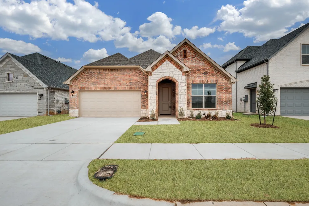 2908 Weslyan Oak Street Bedford, TX 76021