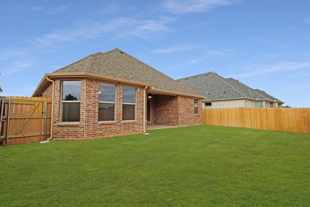 2908 Weslyan Oak Street Bedford, TX 76021