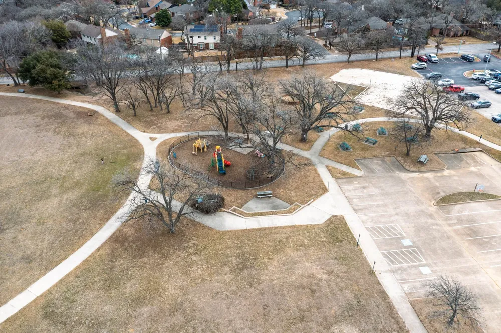 2908 Weslyan Oak Street Bedford, TX 76021