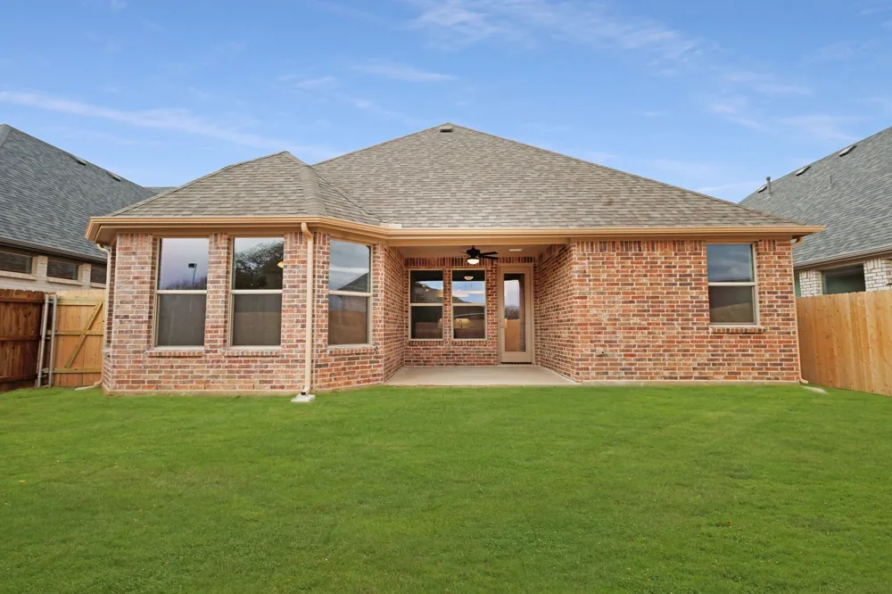 2908 Weslyan Oak Street Bedford, TX 76021