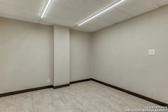 2930 E Houston San Antonio, TX 78202
