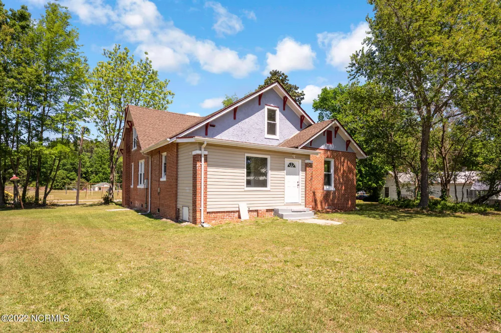 104 Front Street Kelford, NC 27847