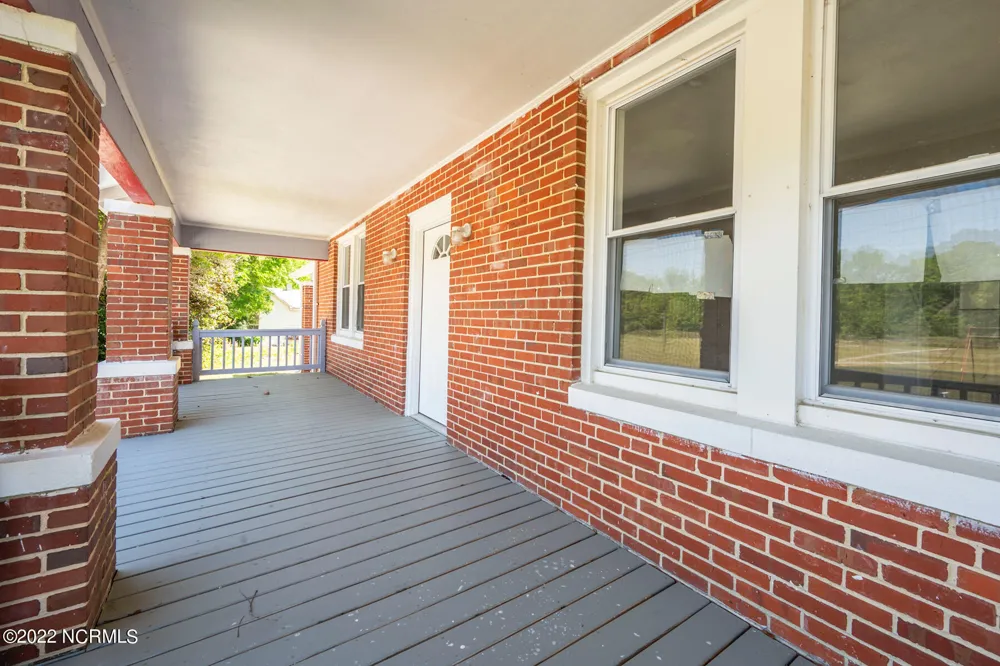 104 Front Street Kelford, NC 27847