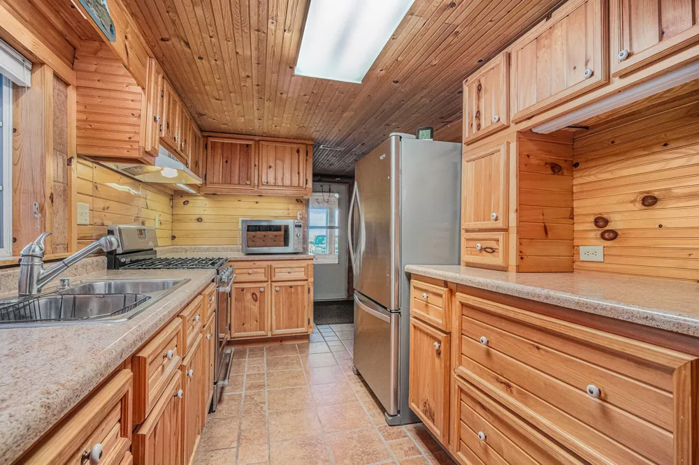 53027 Twin Lakes Road Wayne Township, MI 49047