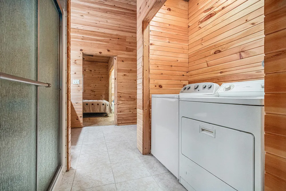 53027 Twin Lakes Road Wayne Township, MI 49047