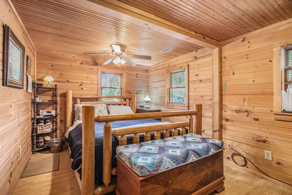 53027 Twin Lakes Road Wayne Township, MI 49047