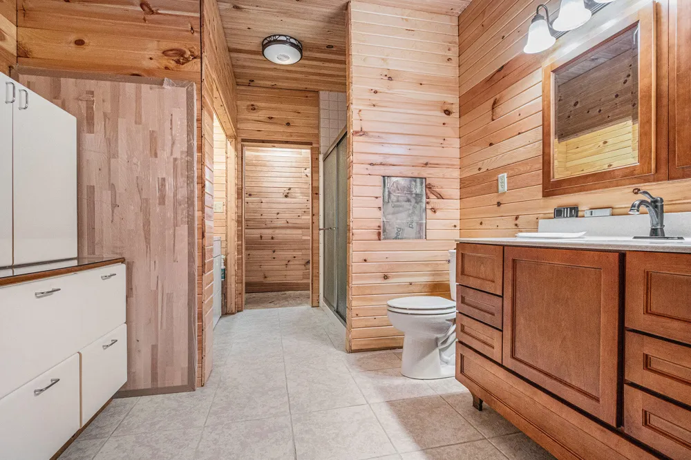 53027 Twin Lakes Road Wayne Township, MI 49047