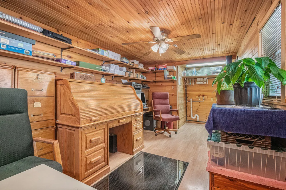 53027 Twin Lakes Road Wayne Township, MI 49047