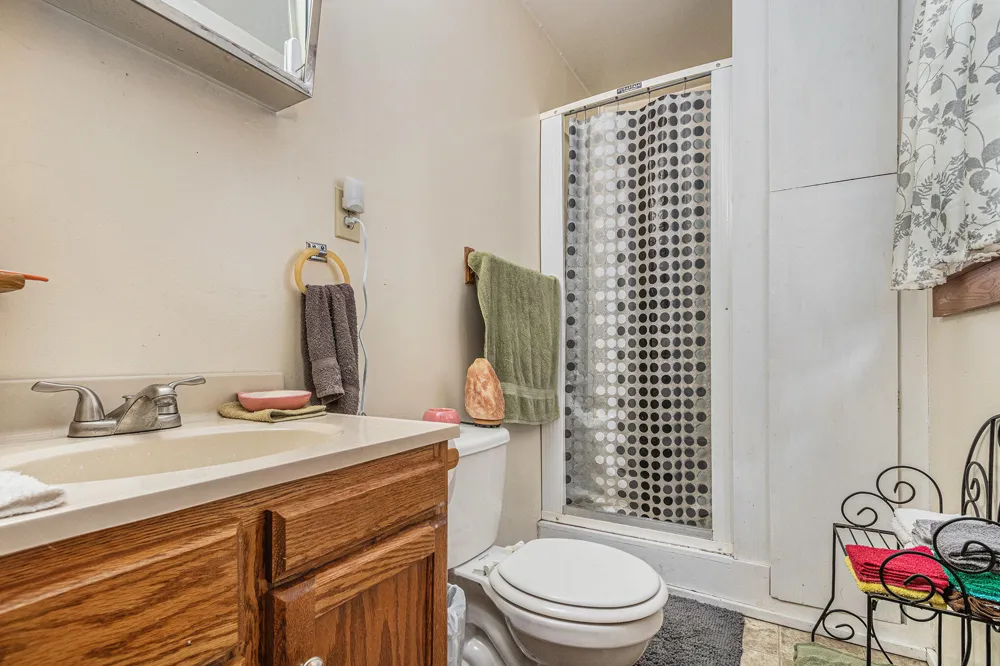 53027 Twin Lakes Road Wayne Township, MI 49047