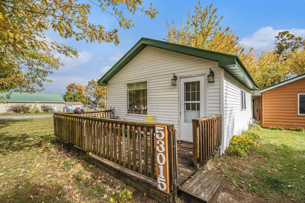 53027 Twin Lakes Road Wayne Township, MI 49047
