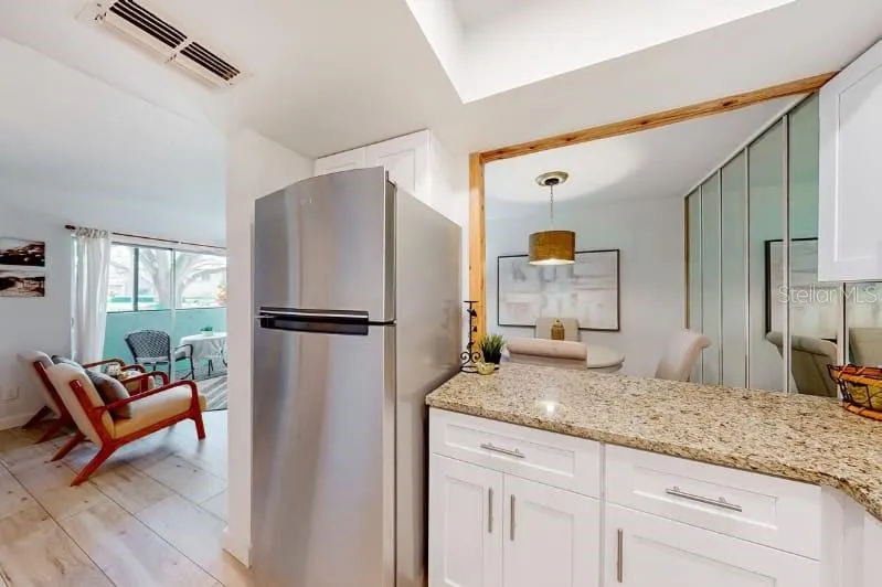 2900 LICHEN LANE #B Clearwater, FL 33760