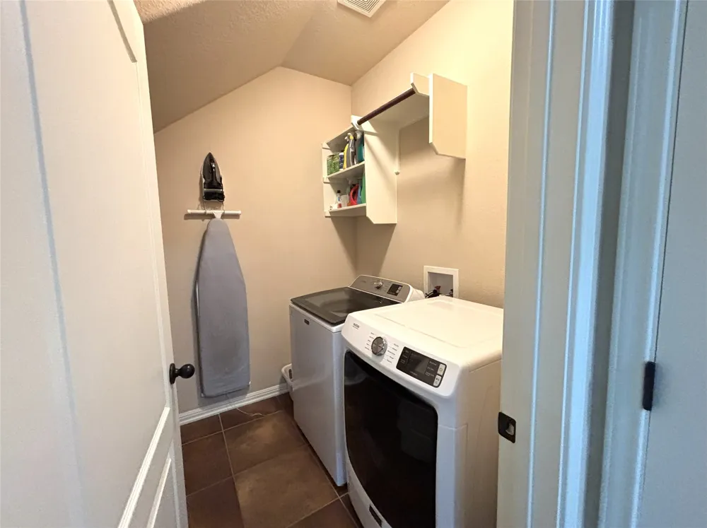 705 S Frontier Lane Cedar Park, TX 78613