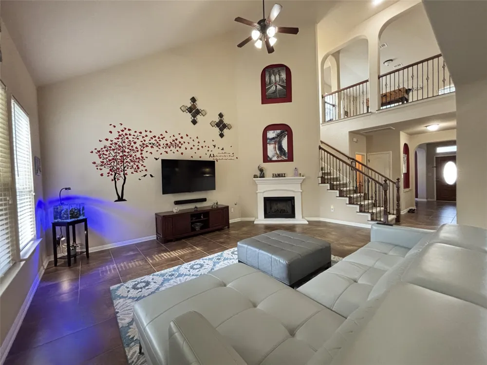 705 S Frontier Lane Cedar Park, TX 78613