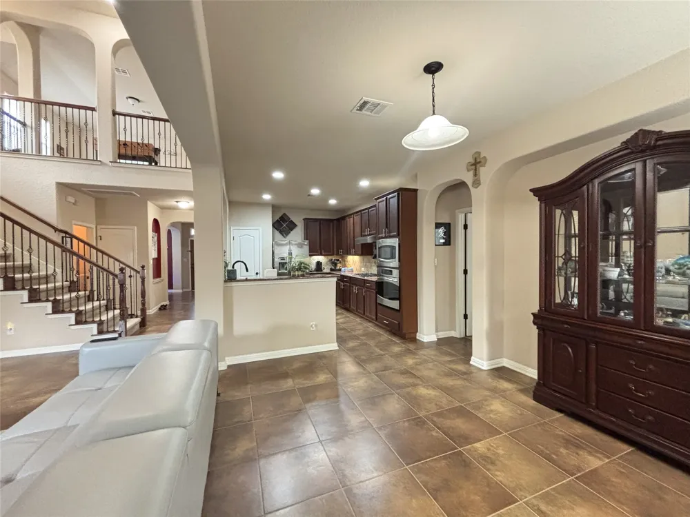 705 S Frontier Lane Cedar Park, TX 78613