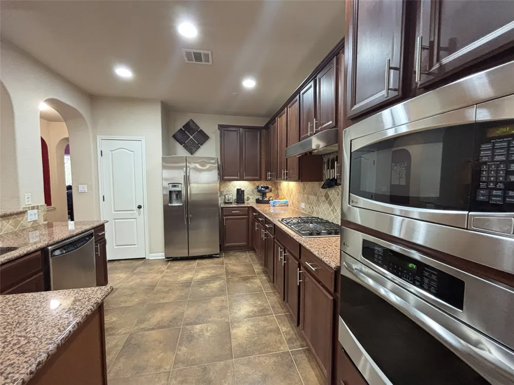 705 S Frontier Lane Cedar Park, TX 78613