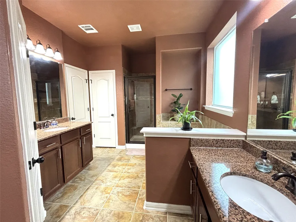 705 S Frontier Lane Cedar Park, TX 78613