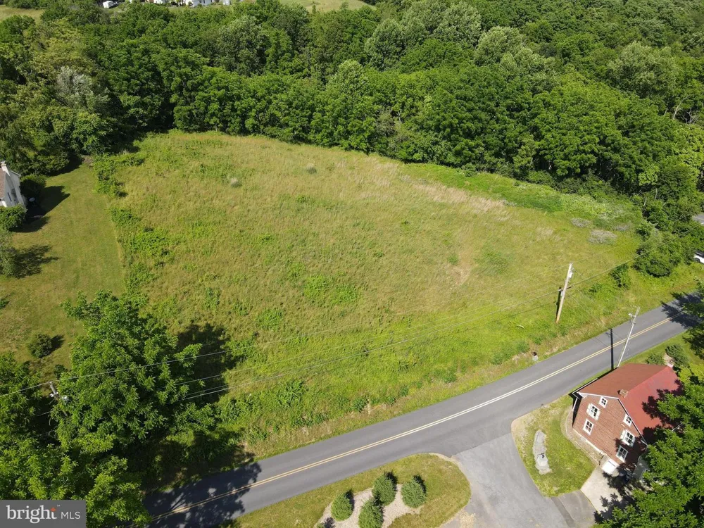 217 STEELY ROAD Reading, PA 19608