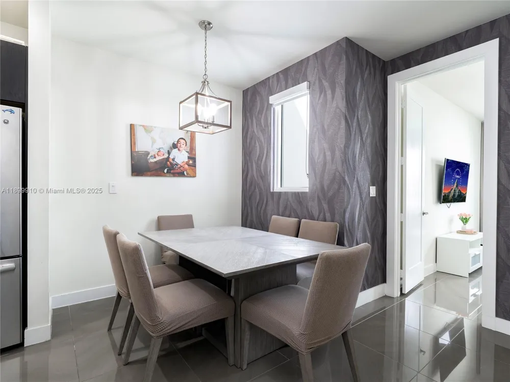10245 NW 63rd Ter #206 Doral, FL 33178