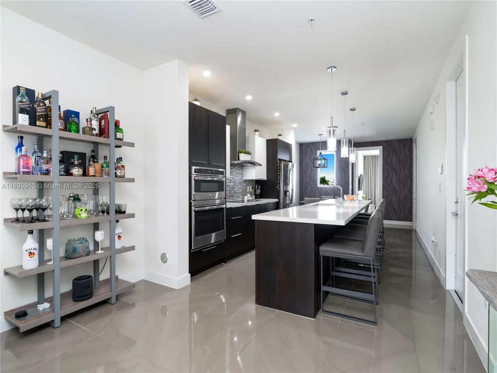 10245 NW 63rd Ter #206 Doral, FL 33178