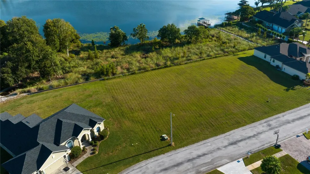 7376 BENT GRASS DRIVE Winter Haven, FL 33884