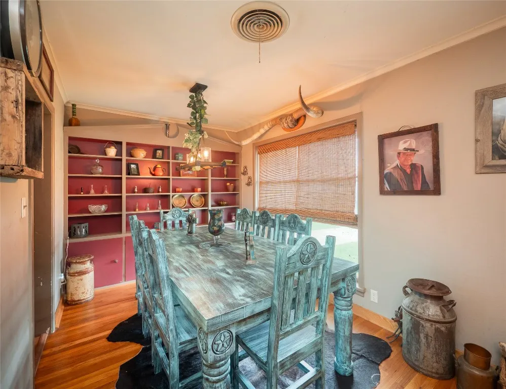 1207 Flag Street Llano, TX 78643