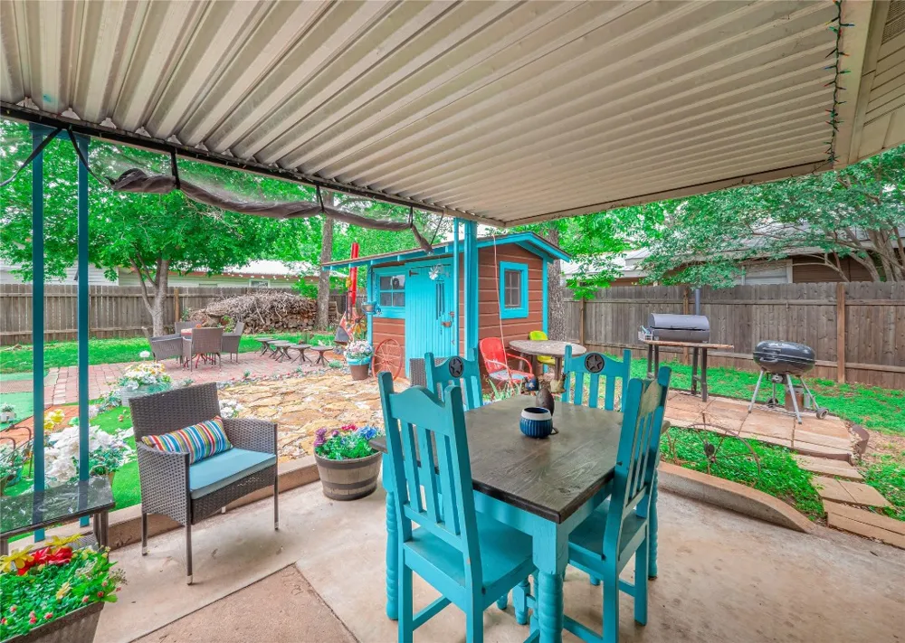 1207 Flag Street Llano, TX 78643
