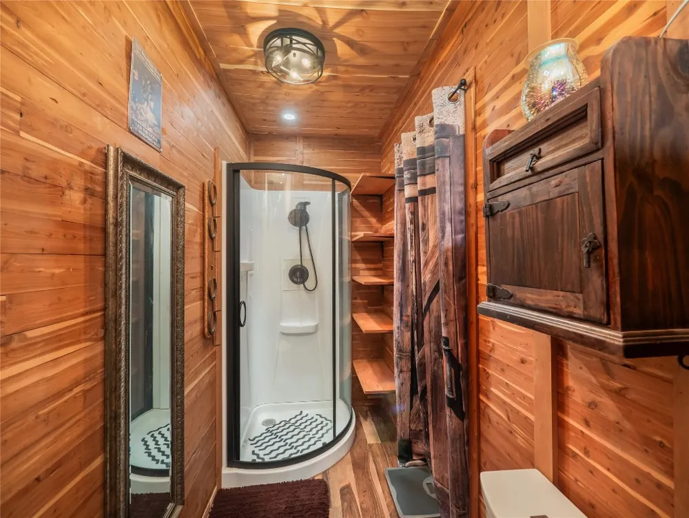 1207 Flag Street Llano, TX 78643