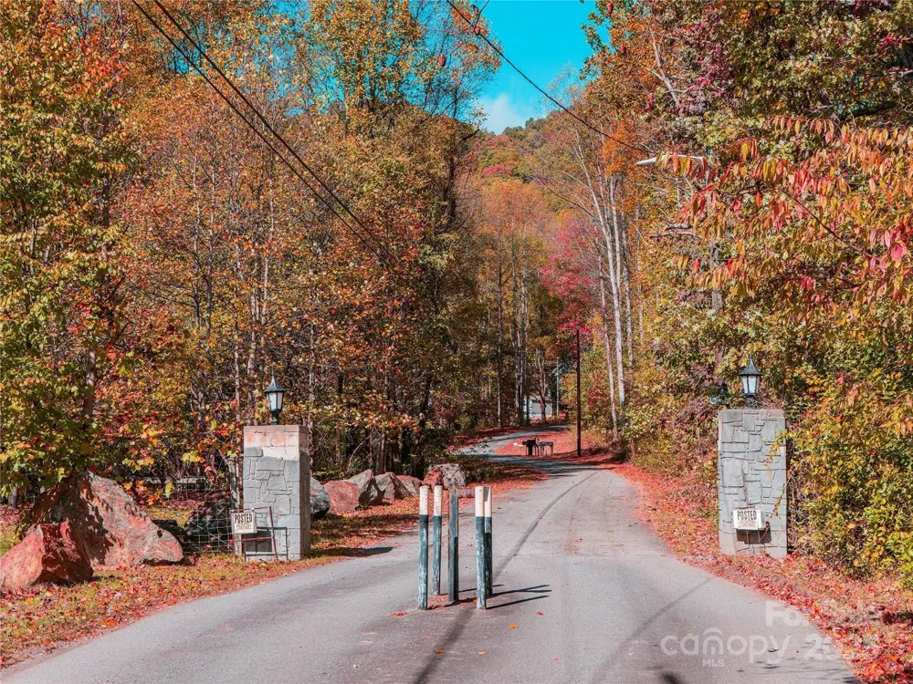 9999 Lovebird Lane #20,19,17,23 Candler, NC 28715