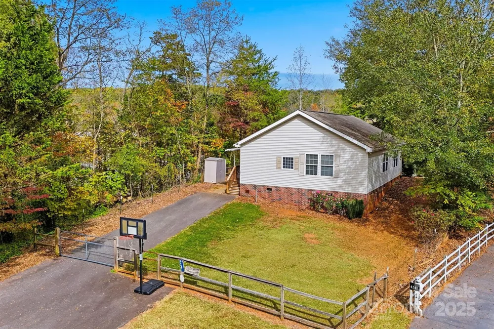 4247 Laurel Hill Road Claremont, NC 28610