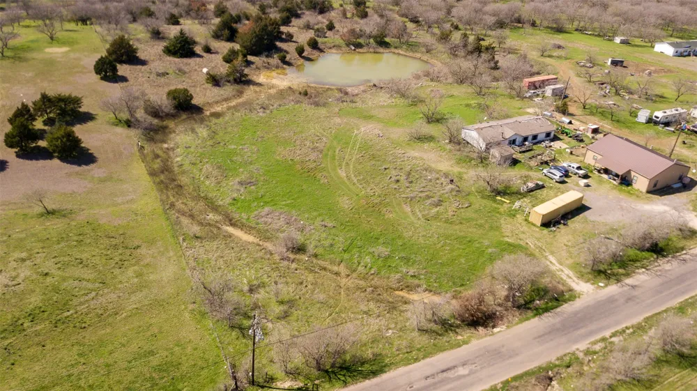 4590 Old Fort Worth Road Midlothian, TX 76065