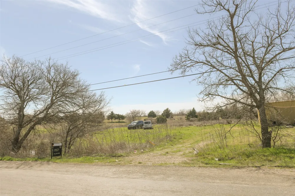 4590 Old Fort Worth Road Midlothian, TX 76065