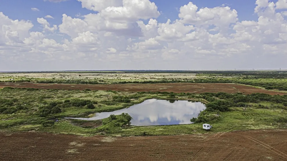 Highway 25 S Electra, TX 76360